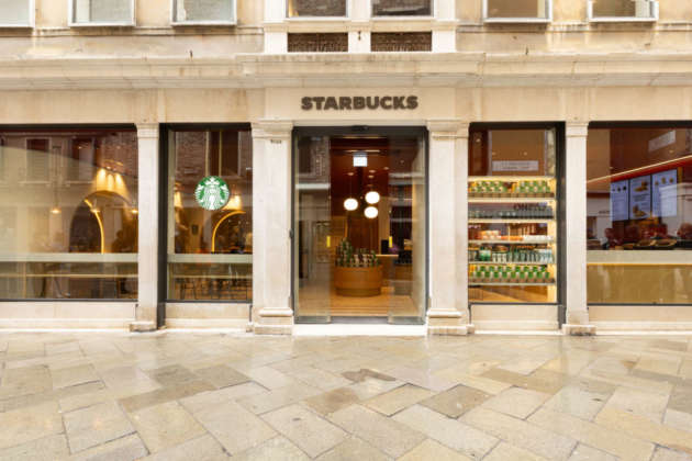 Starbucks apre la sua prima caffetteria a Venezia